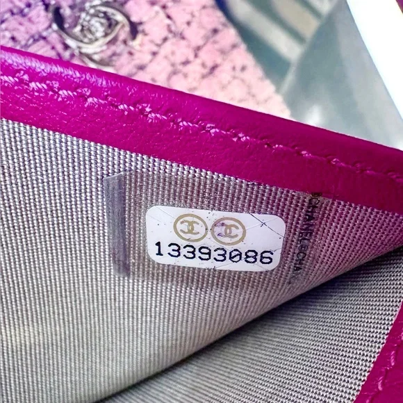 CHANEL Quilted Wallet - Picture 6 of 12